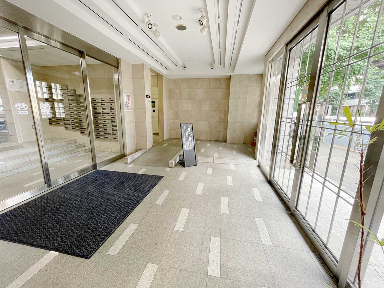 slider image https://biz.mynavi.jp/image/monthly/preview/building/1253/common_area/common_area_2.jpg