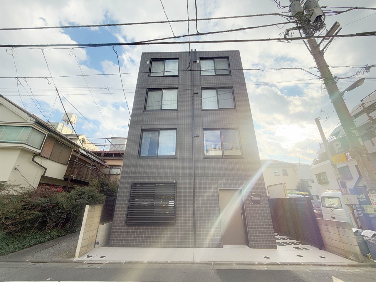 slider image https://biz.mynavi.jp/image/monthly/preview/building/2397/exterior/exterior_1.jpg