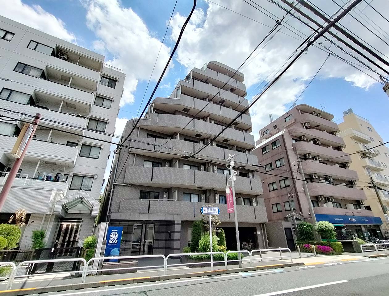 slider image https://biz.mynavi.jp/image/monthly/preview/building/2590/exterior/exterior_1.jpg