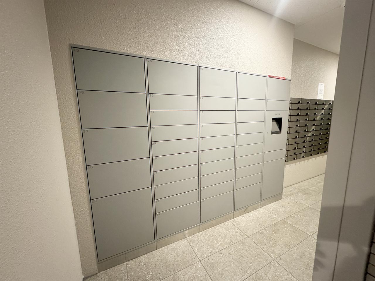 slider image https://biz.mynavi.jp/image/monthly/preview/building/703/common_area/common_area_4.jpg