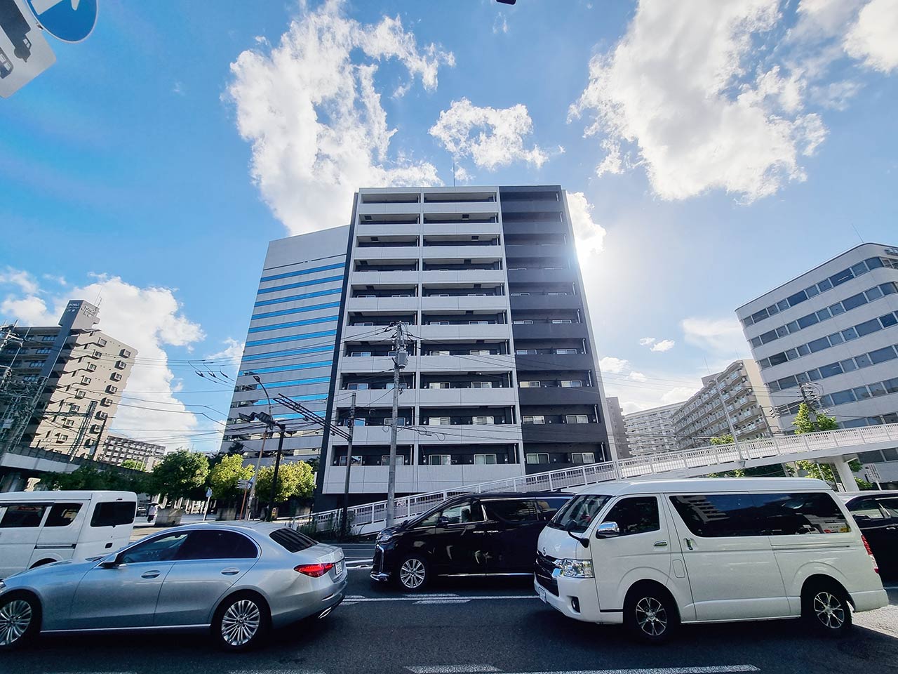 slider image https://biz.mynavi.jp/image/monthly/preview/building/73/exterior/exterior_1.jpg