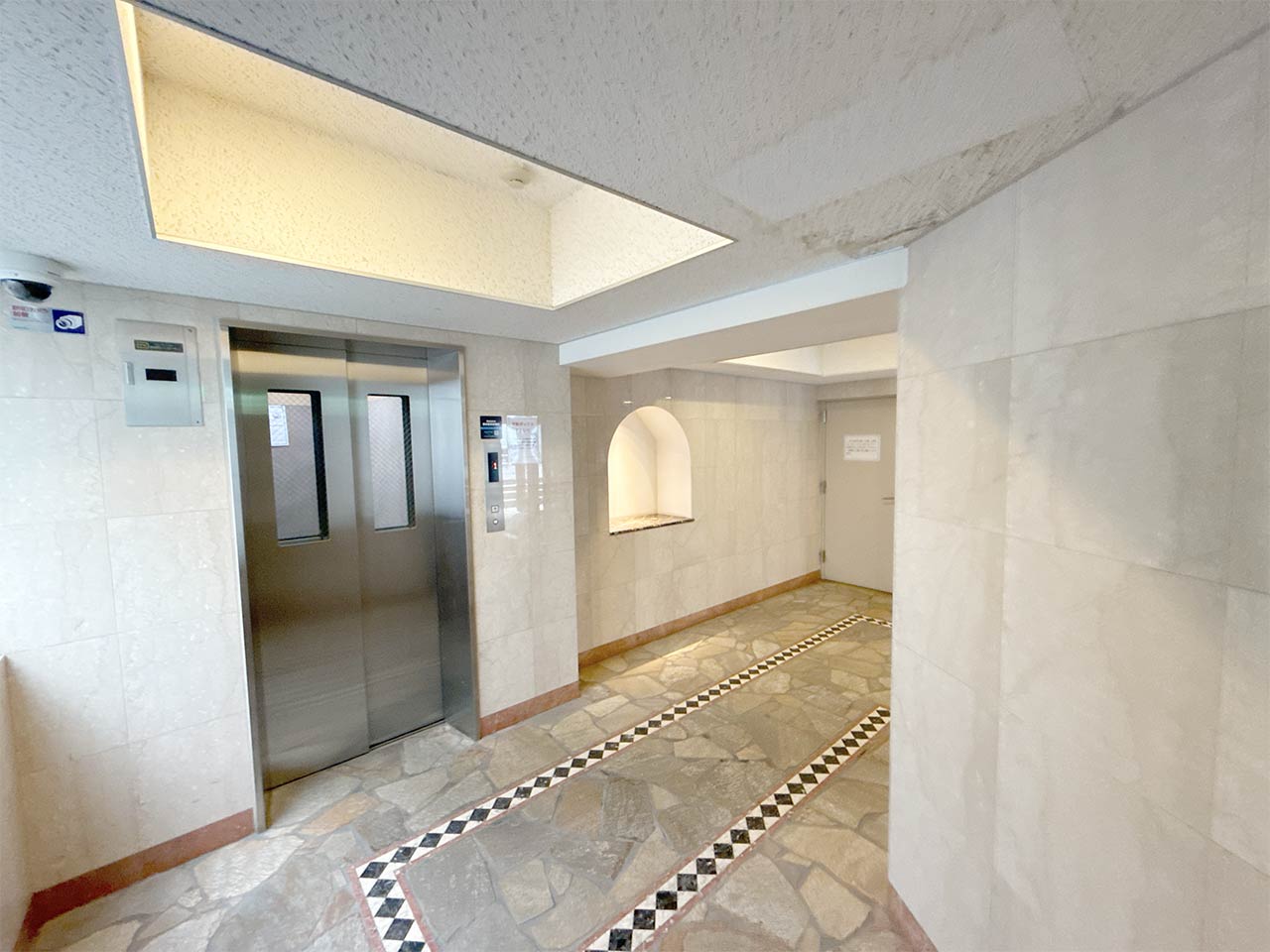 slider image https://biz.mynavi.jp/image/monthly/preview/building/771/common_area/common_area_2.jpg