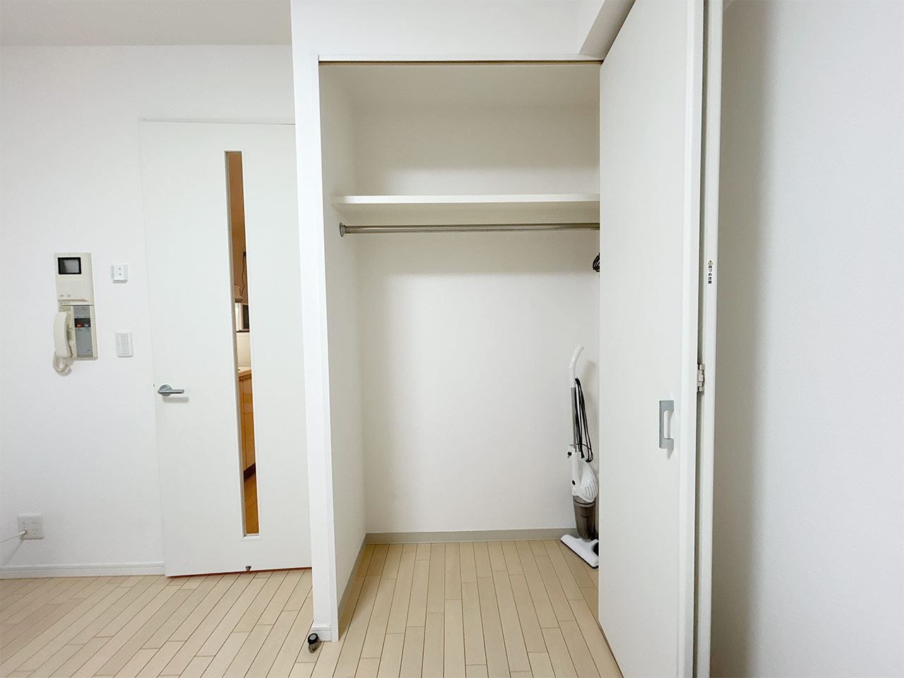 マイナビSTAY西新宿7 202 居室・リビング設備