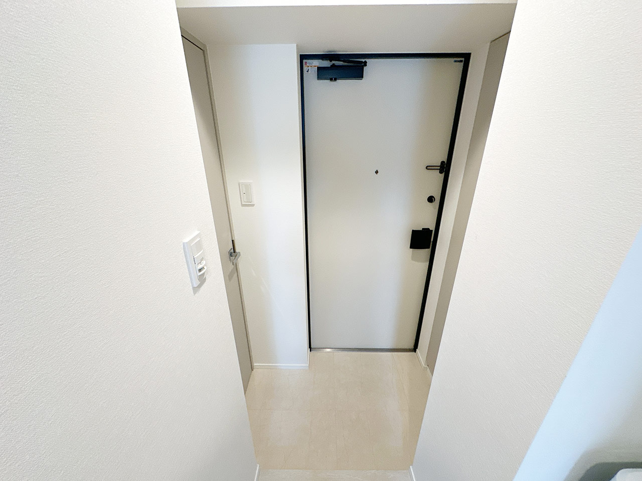 マイナビSTAY新綱島 308 玄関