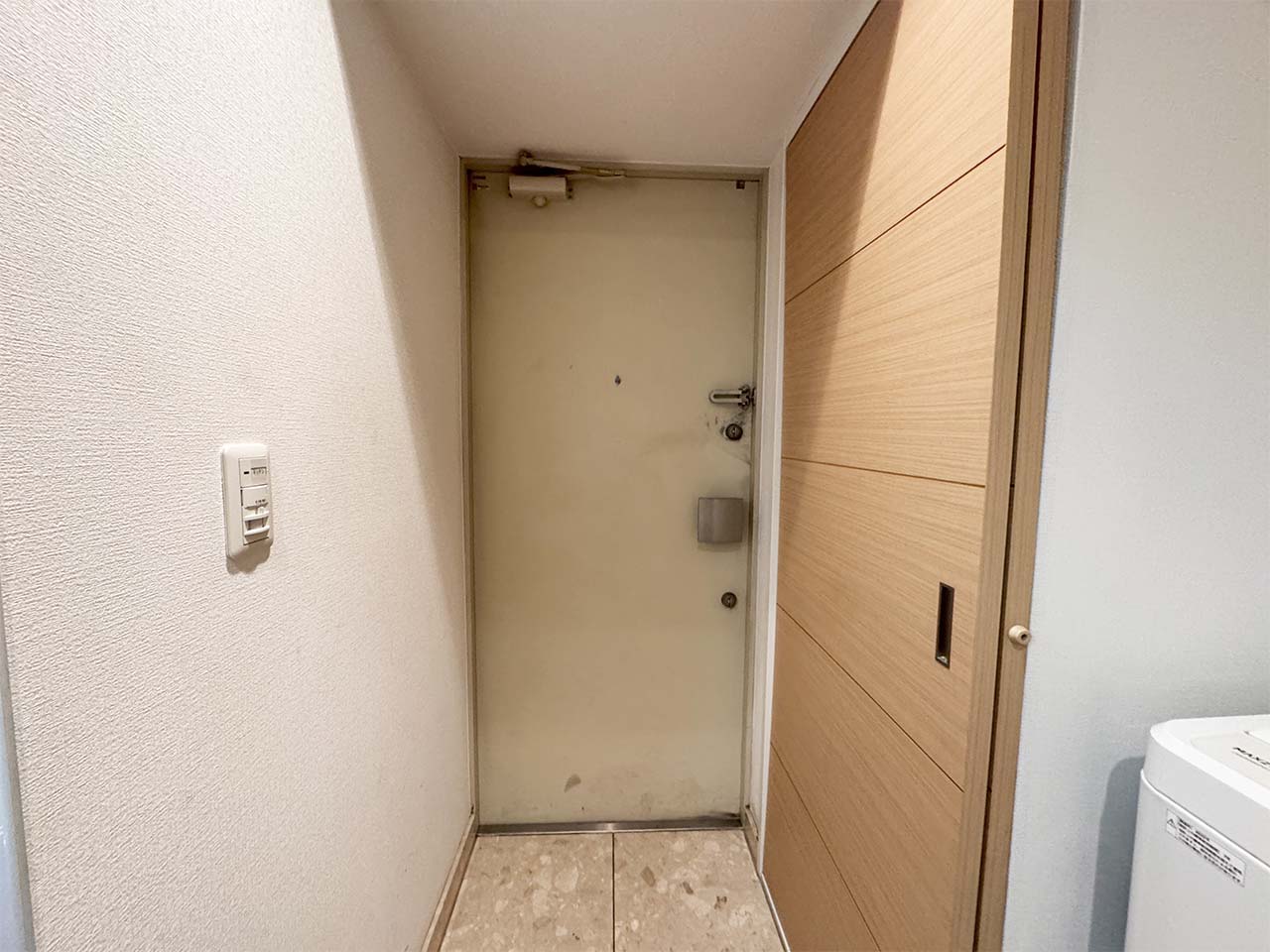 マイナビSTAY淀屋橋 205 玄関