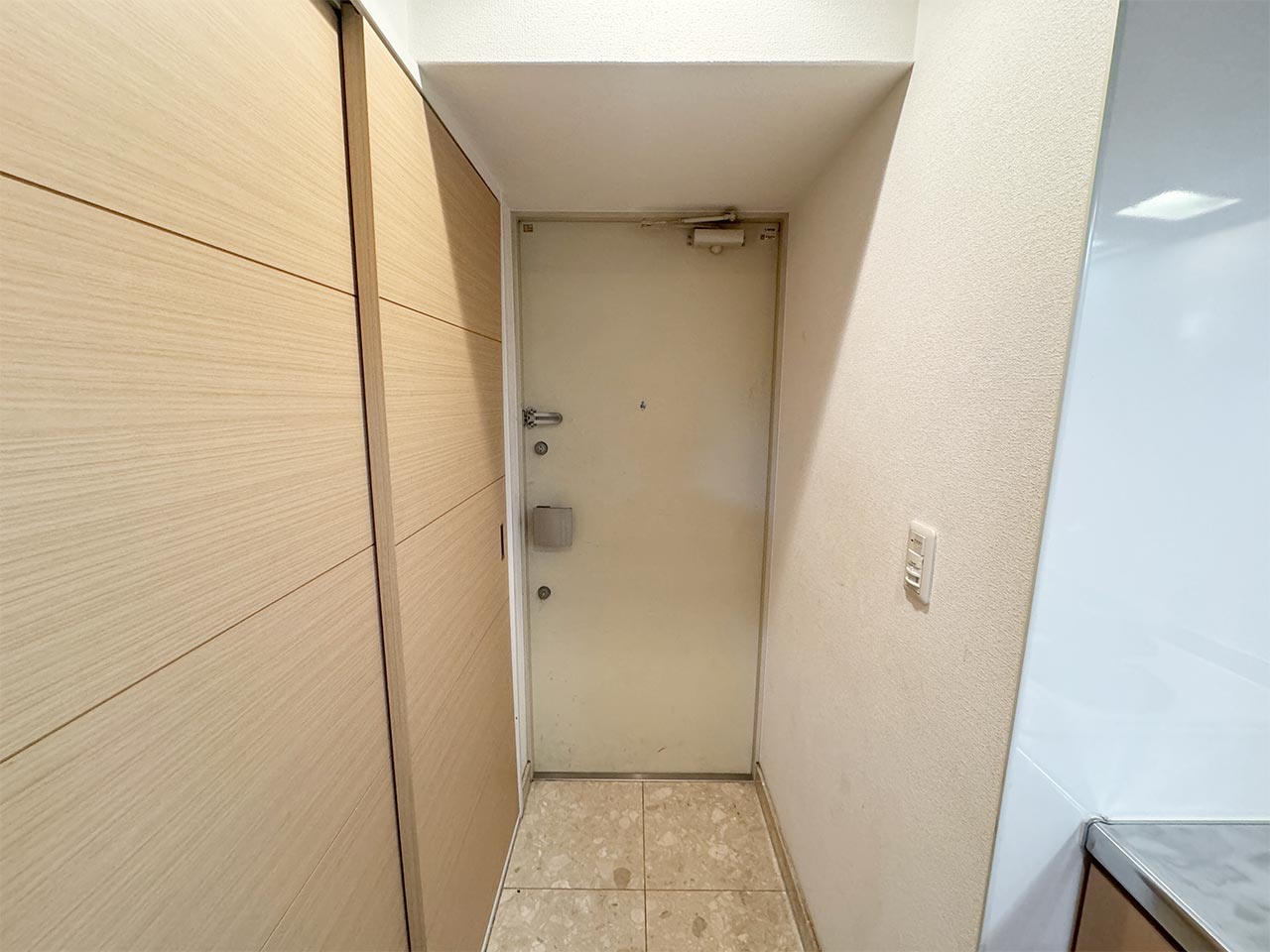 マイナビSTAY淀屋橋 306 玄関