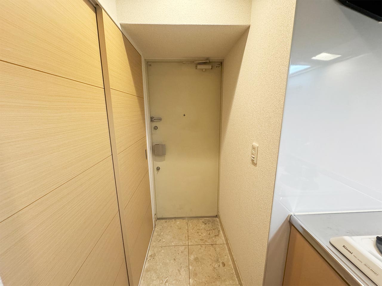 マイナビSTAY淀屋橋 803 玄関