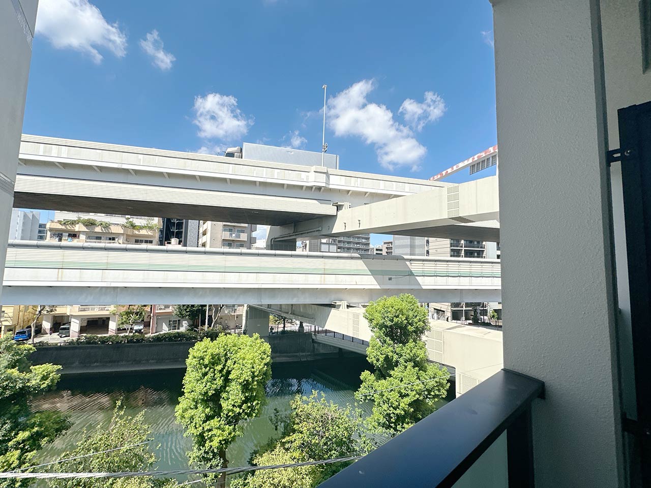 マイナビSTAY横浜吉野 511 バルコニー