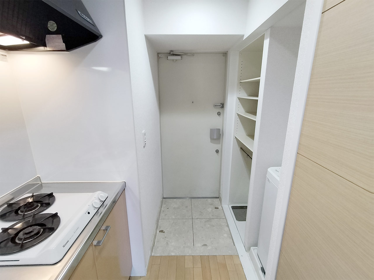 マイナビSTAY淀屋橋 1005 玄関