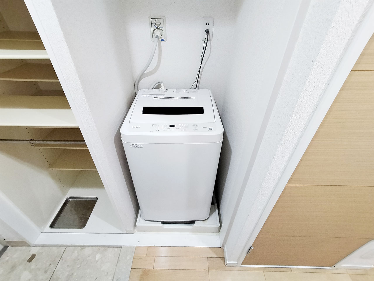 マイナビSTAY淀屋橋 1005 洗濯機