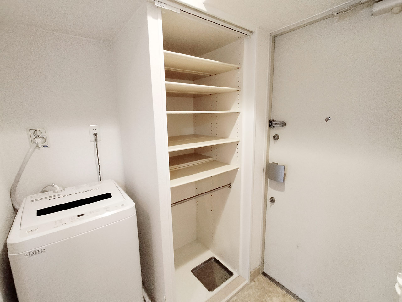 マイナビSTAY淀屋橋 1006 玄関