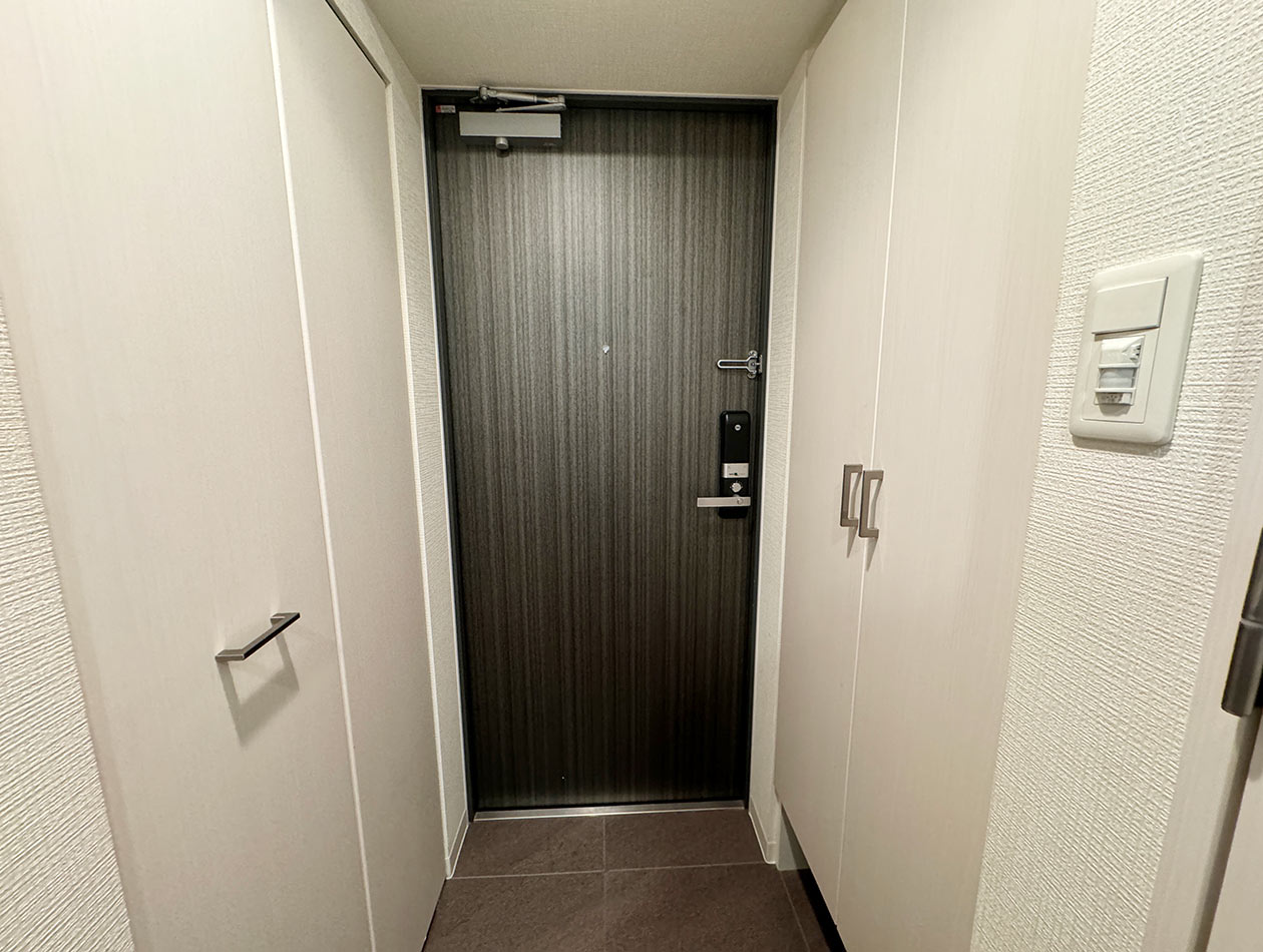 マイナビSTAYなんば 716 玄関