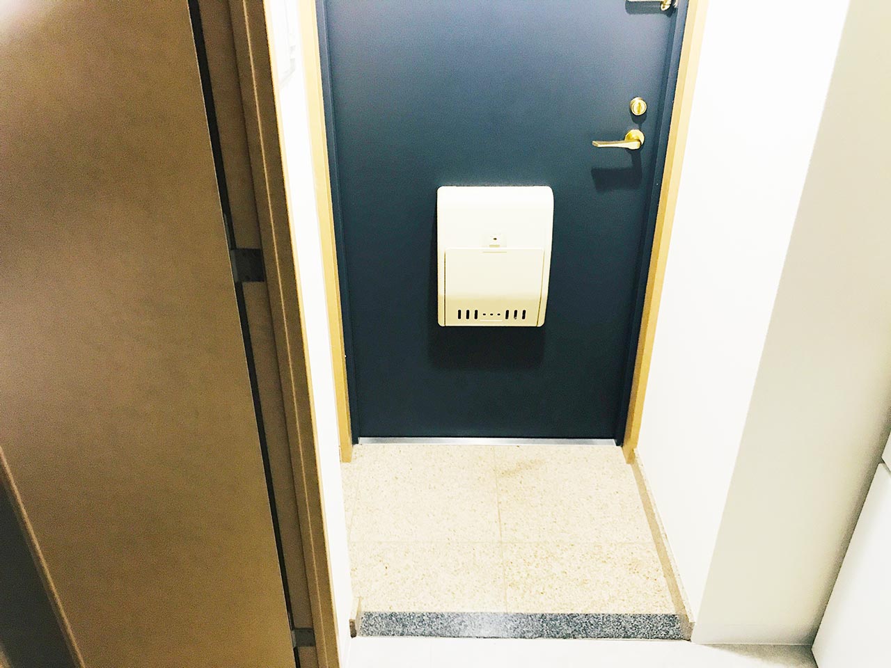 マイナビSTAYレジデア西本町 605 玄関