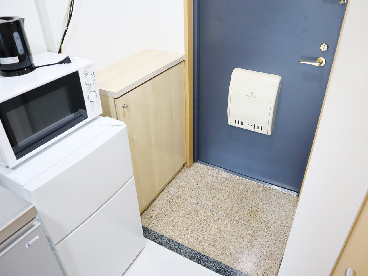 マイナビSTAYレジデア西本町 1002 玄関