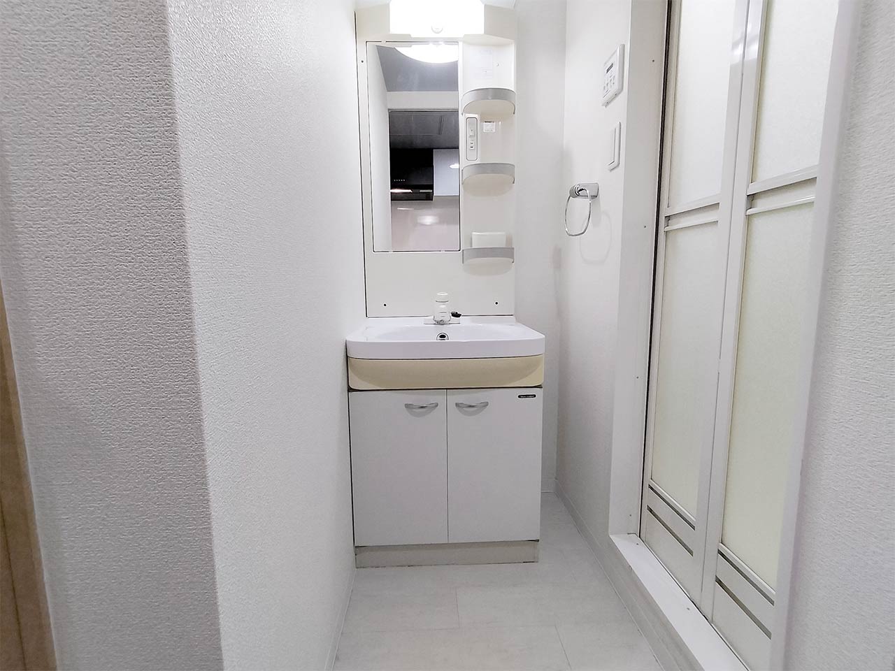 マイナビSTAYレジデア西本町 501 洗面台