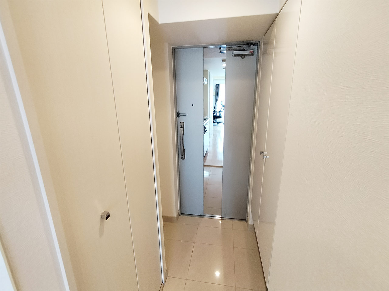 マイナビSTAY京橋コルティーレ 503 玄関