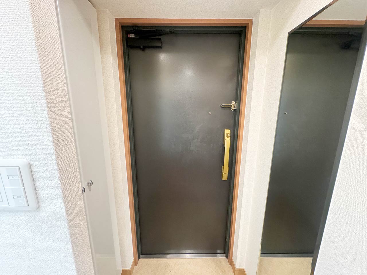 マイナビSTAY本町リアルシティ 906 玄関
