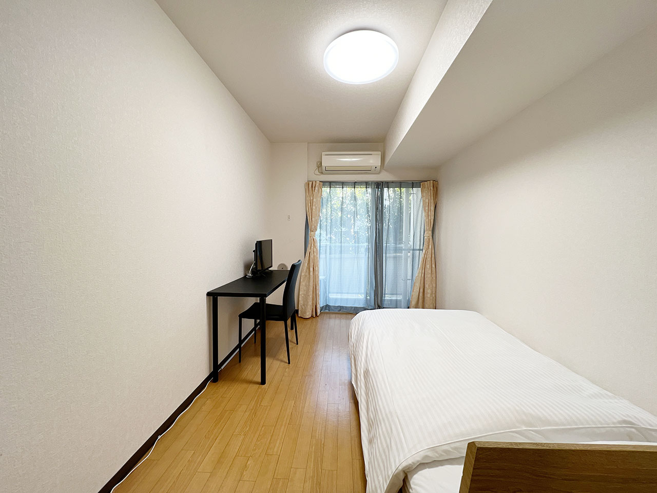 マイナビSTAYパレス駒沢大学 201 居室・リビング