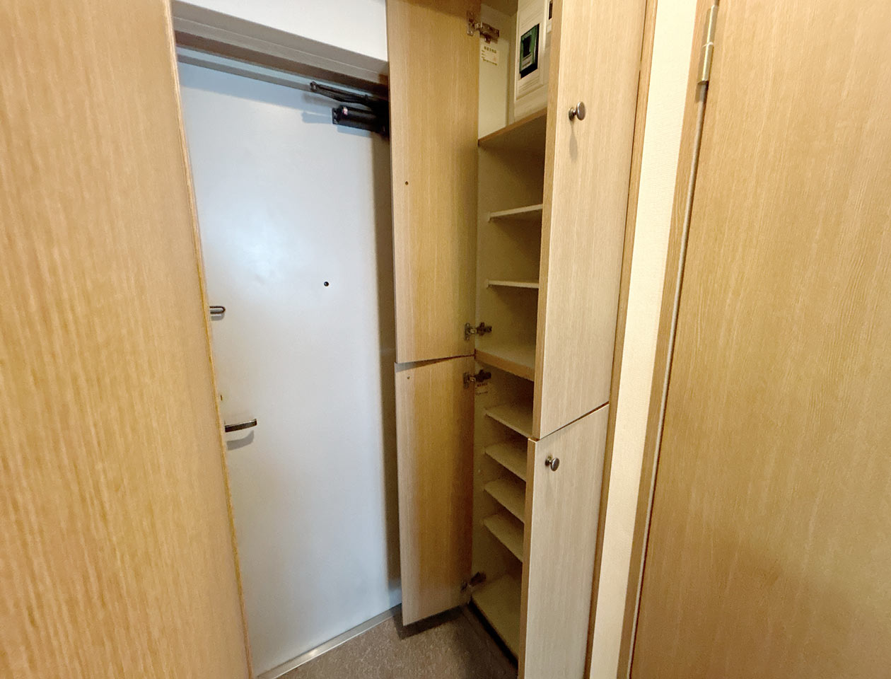 マイナビSTAY渋谷2 806 玄関