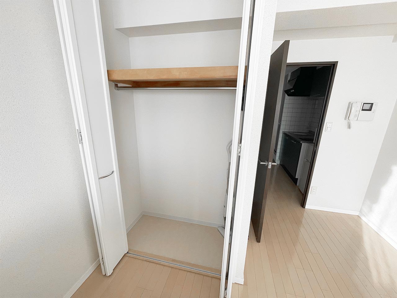 マイナビSTAYグランド立川曙町 707 居室・リビング設備