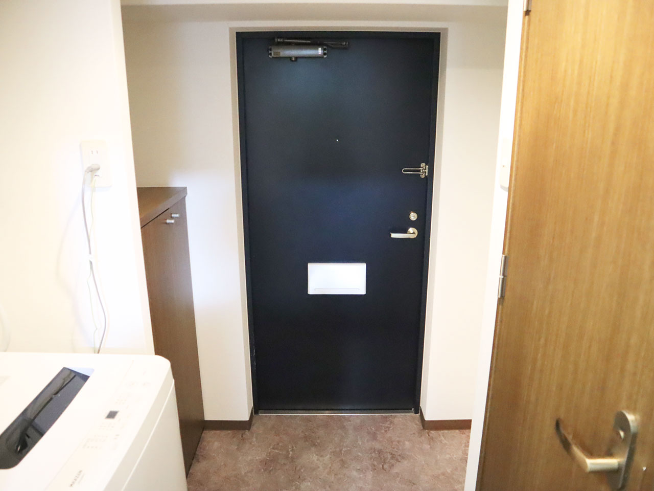 マイナビSTAY本町 308 玄関