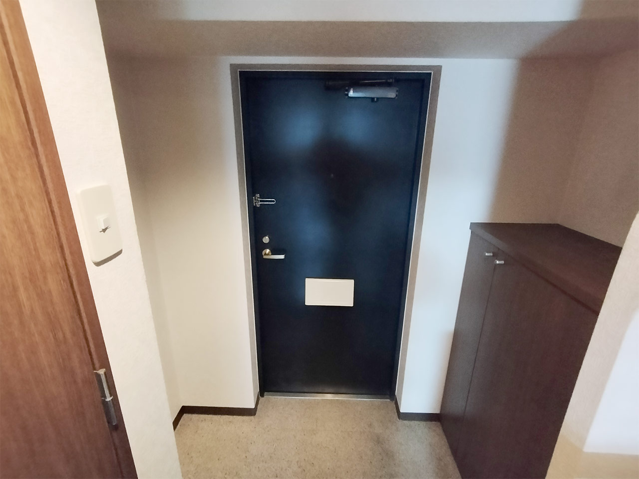 マイナビSTAY本町 705 玄関