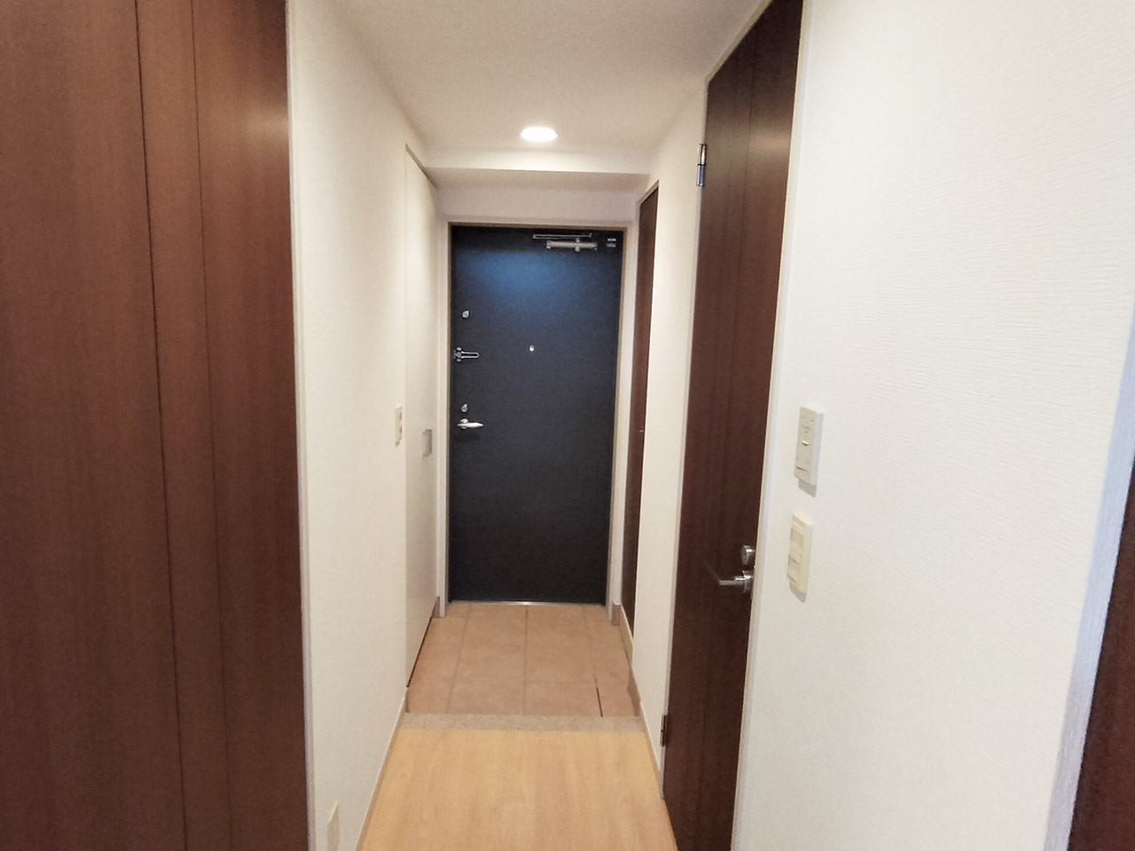 マイナビSTAY本町公園 1106 玄関