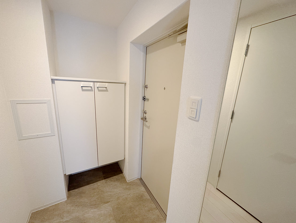 マイナビSTAY本町ルフレ 1515 玄関
