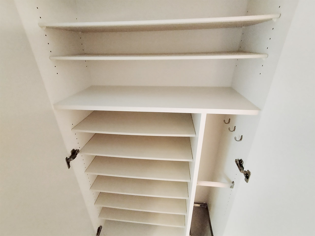マイナビSTAY大手前 906 玄関