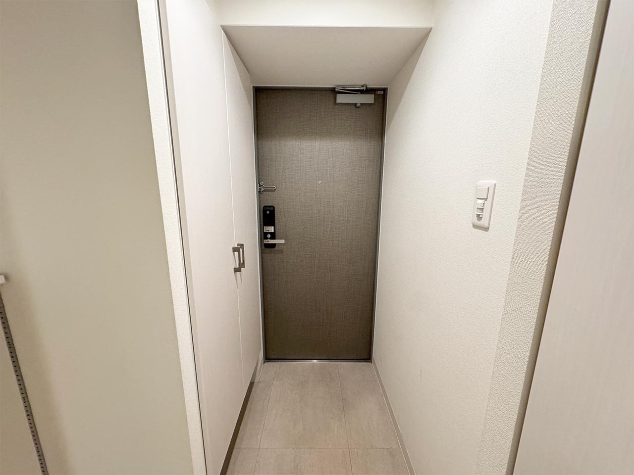 マイナビSTAY EL谷町四丁目 1305 玄関