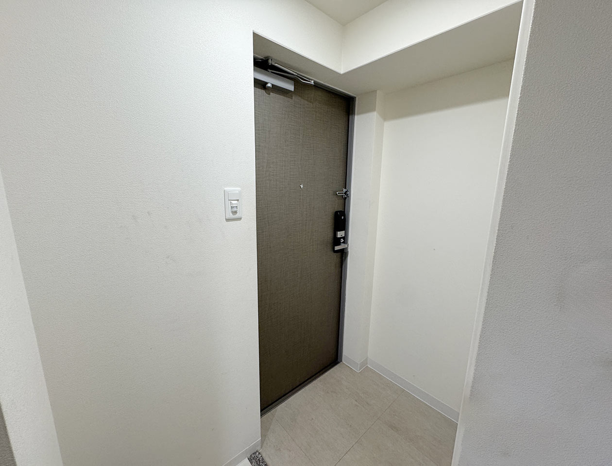 マイナビSTAY EL谷町四丁目 1306 玄関