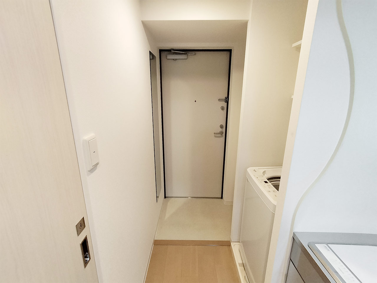 マイナビSTAY本町グランデ 414 玄関