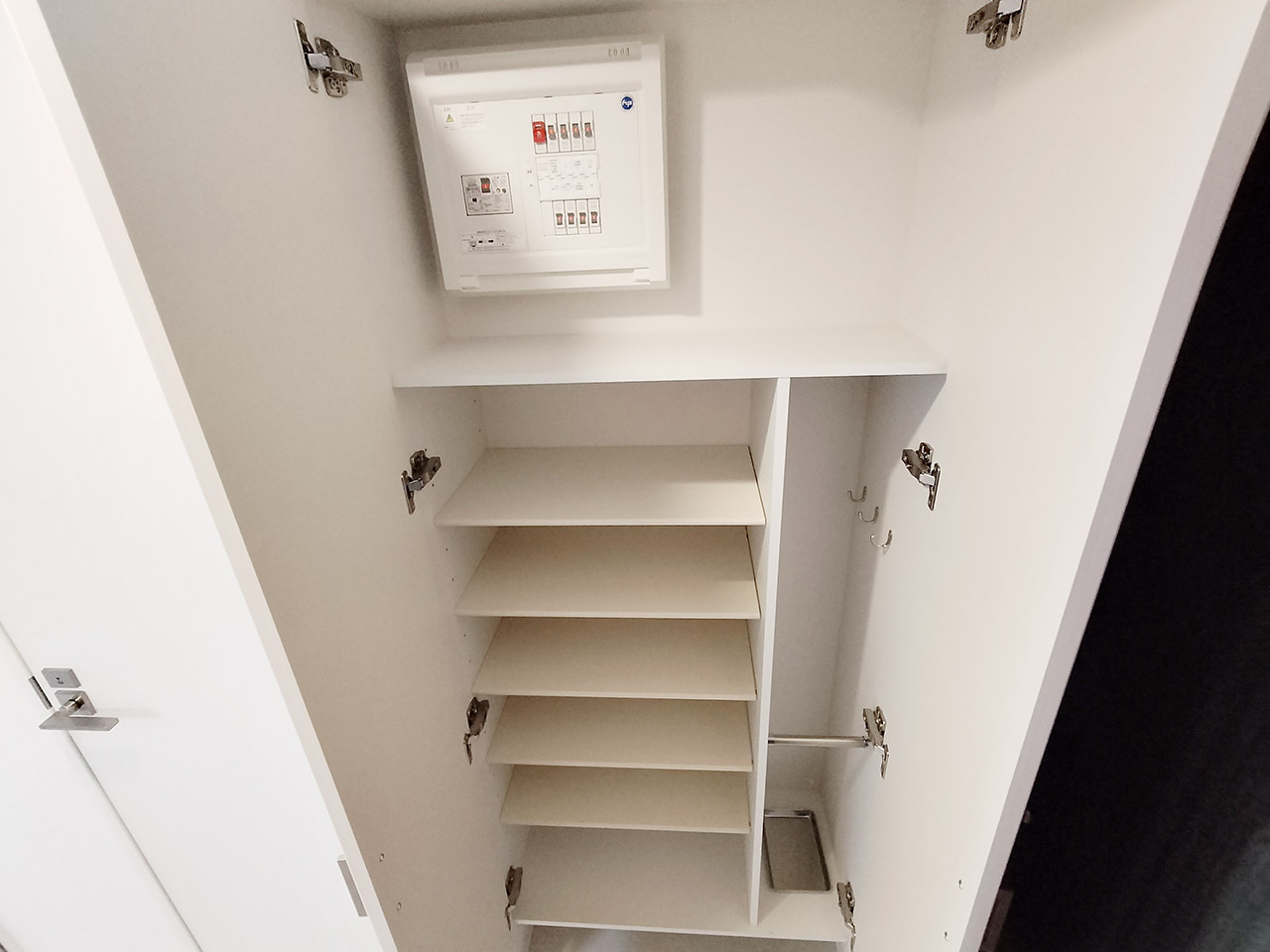 マイナビSTAY弁天町ルシェンテ 303 玄関
