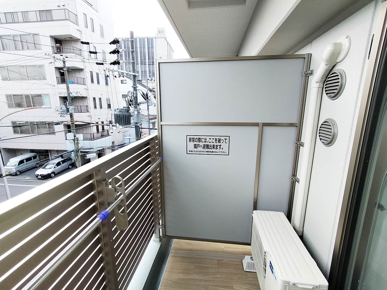 マイナビSTAY弁天町ルシェンテ 303 バルコニー