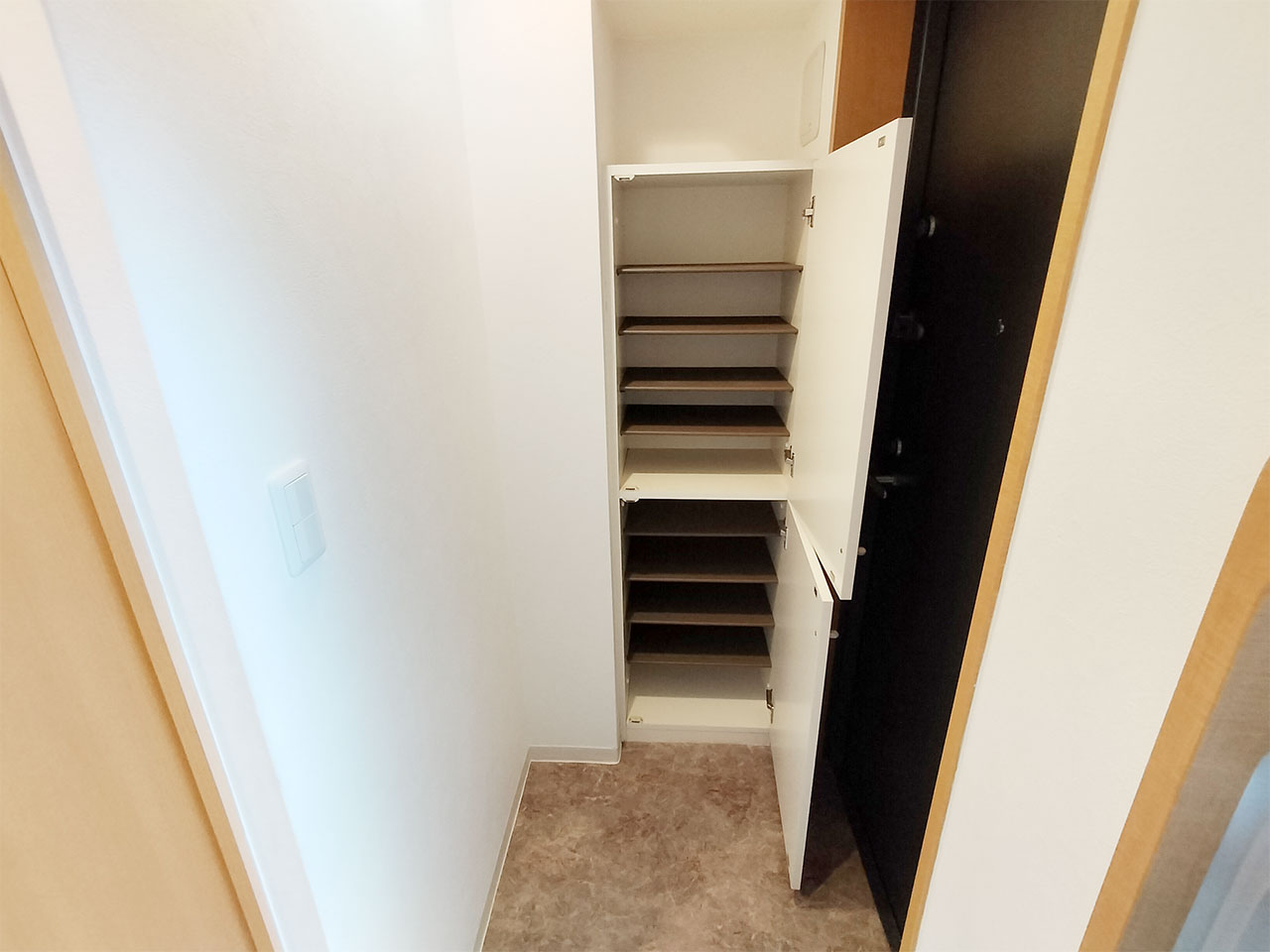 マイナビSTAY本町ウエスト 307 玄関