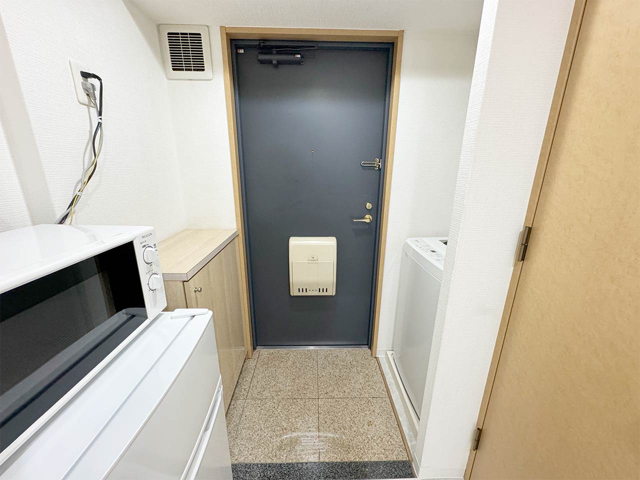 マイナビSTAYレジデア西本町 602 玄関