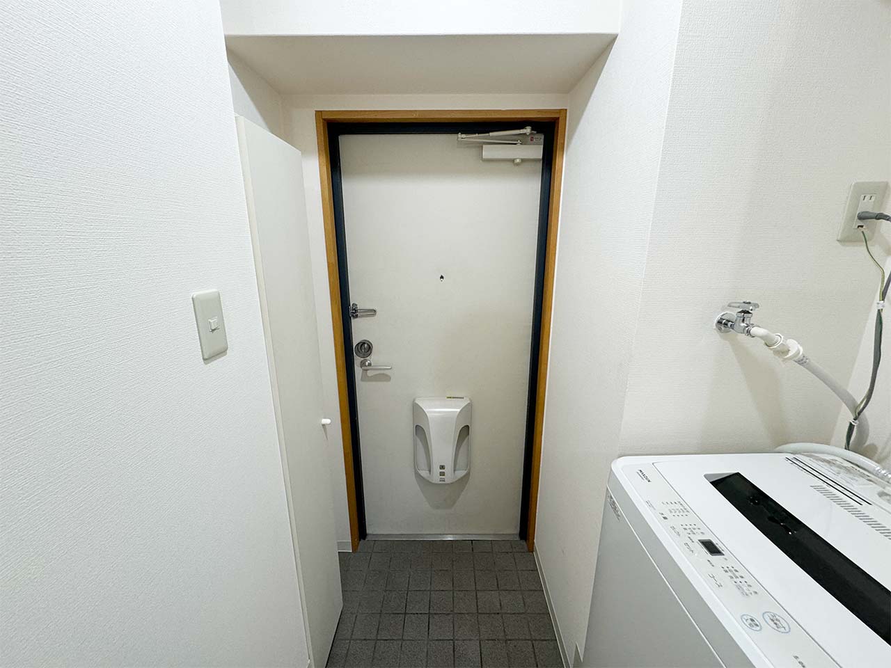 マイナビSTAY谷町四丁目 402 玄関