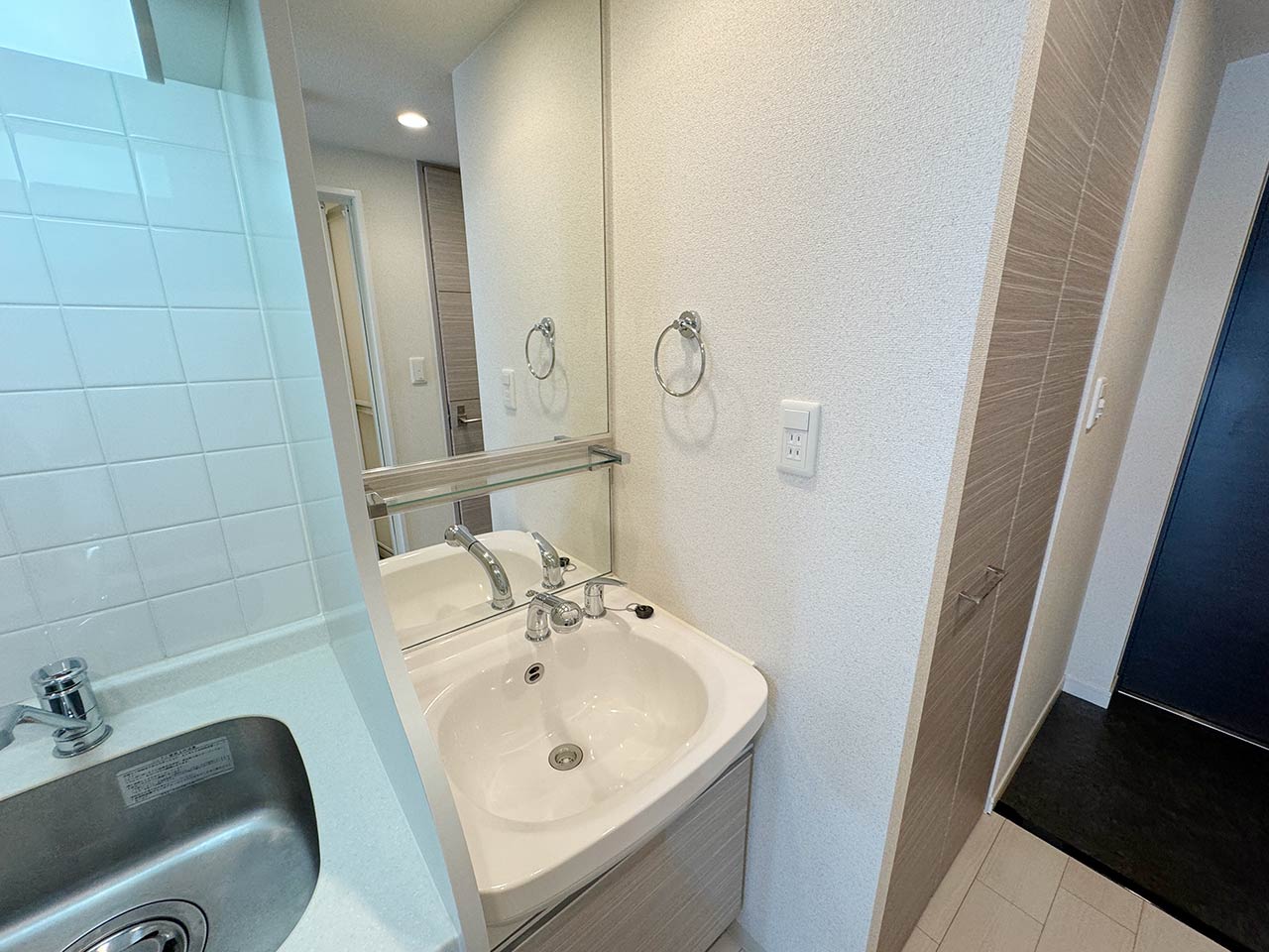 マイナビSTAY本町西アーバンスタイル 1505 洗面台