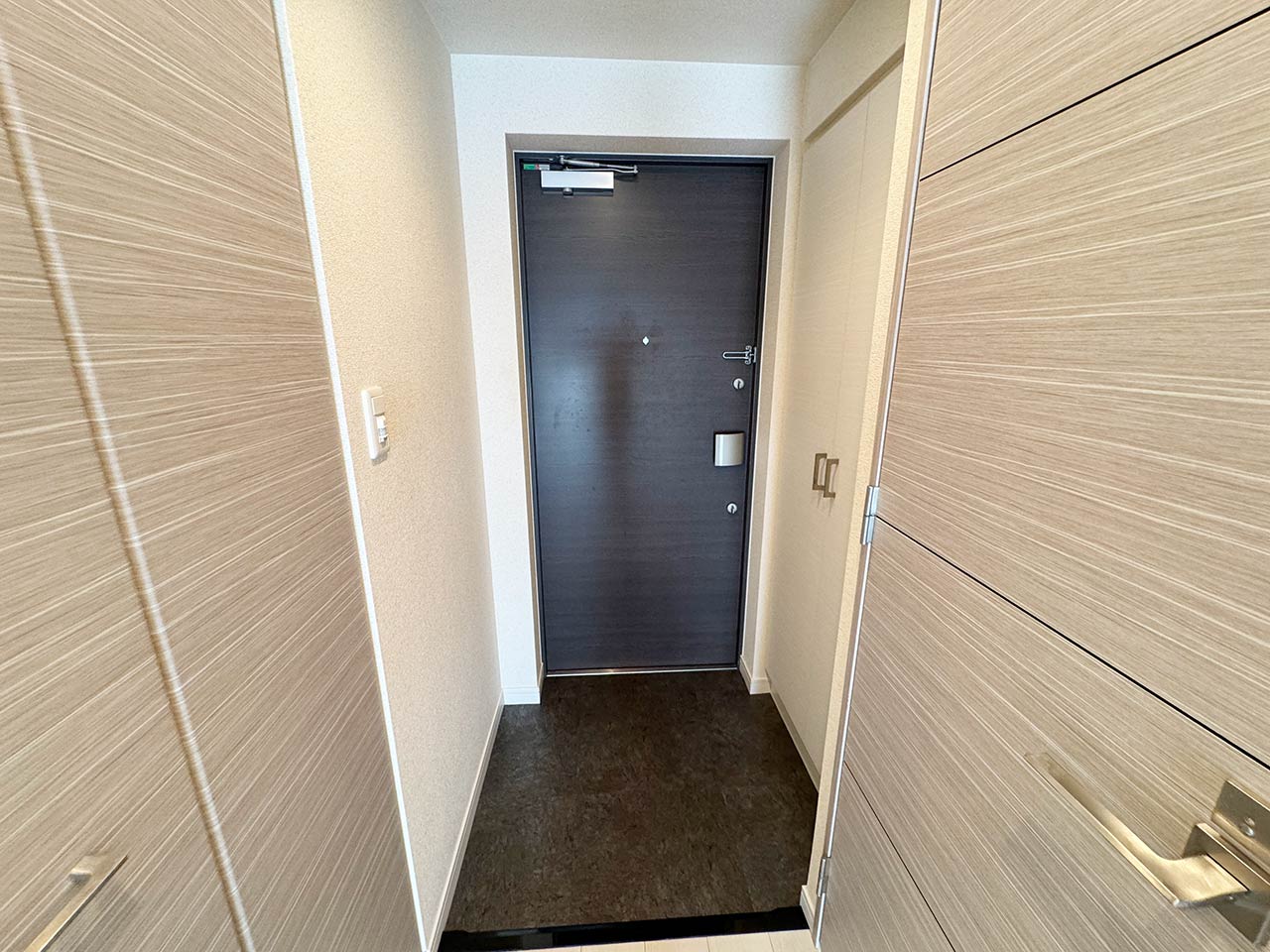 マイナビSTAY本町西アーバンスタイル 1505 玄関