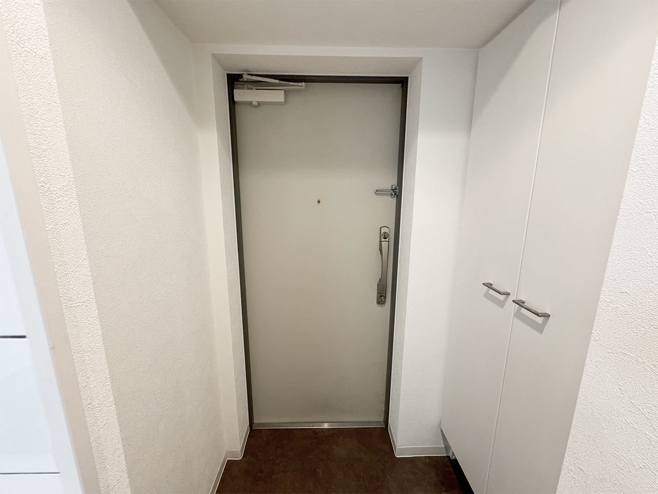マイナビSTAY谷町 210 玄関