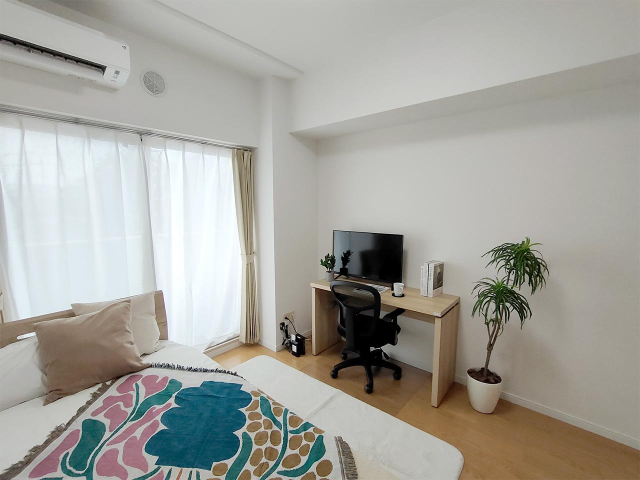 マイナビSTAYグランド立川曙町 208 居室・リビング