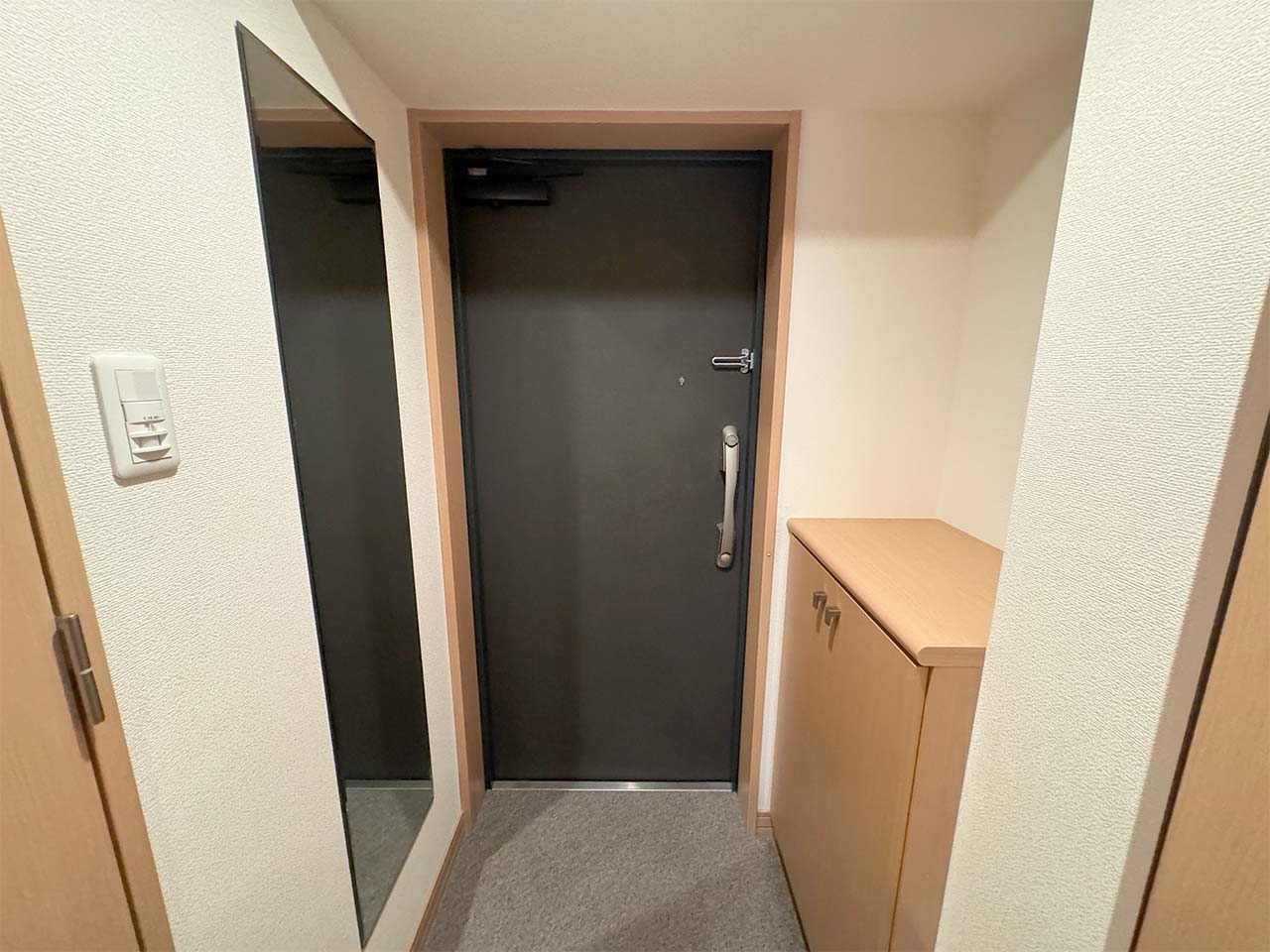 マイナビSTAY京都四条烏丸 202 玄関
