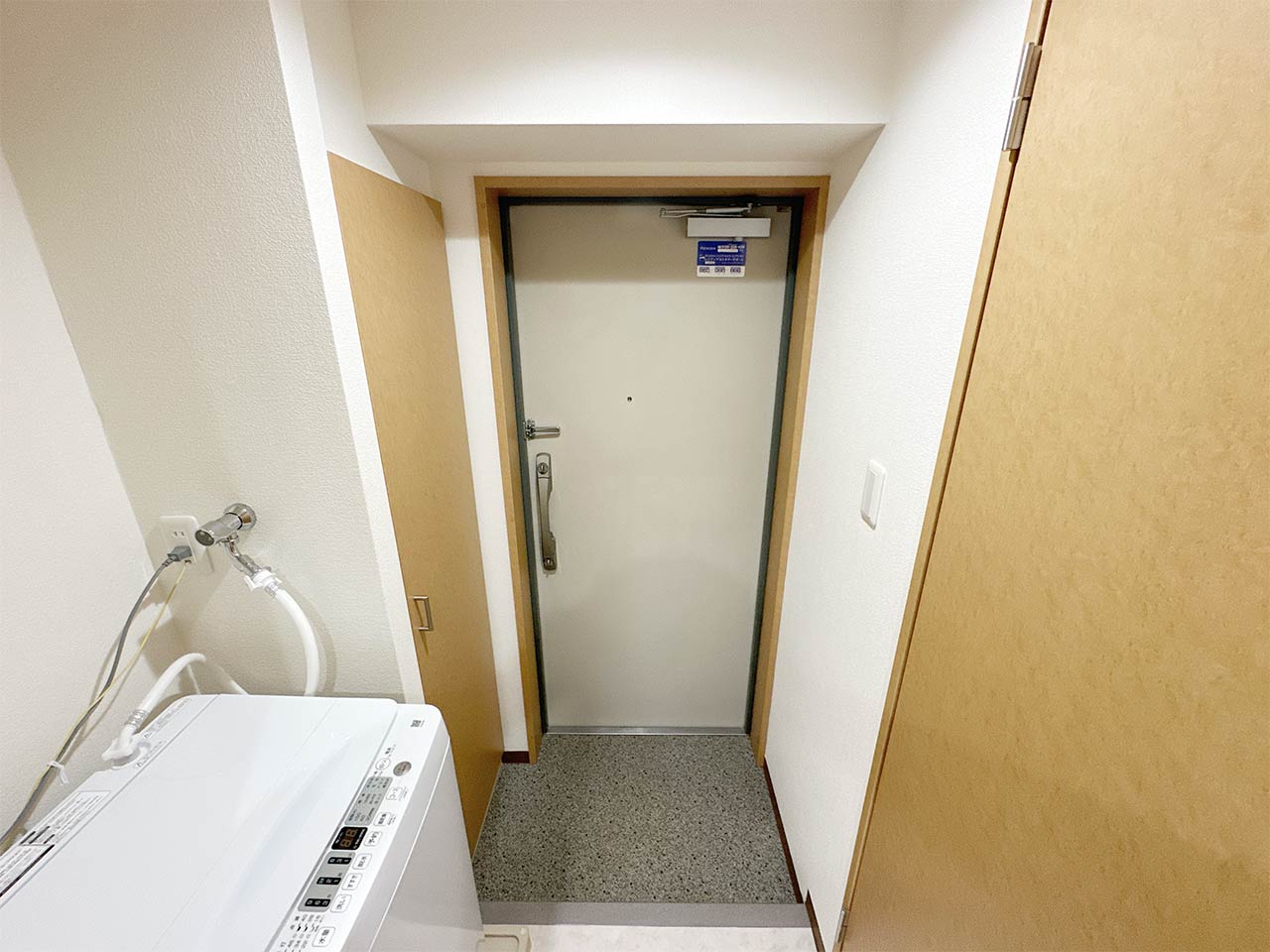 マイナビSTAYミライエ浦安北栄Ⅱ 401 玄関