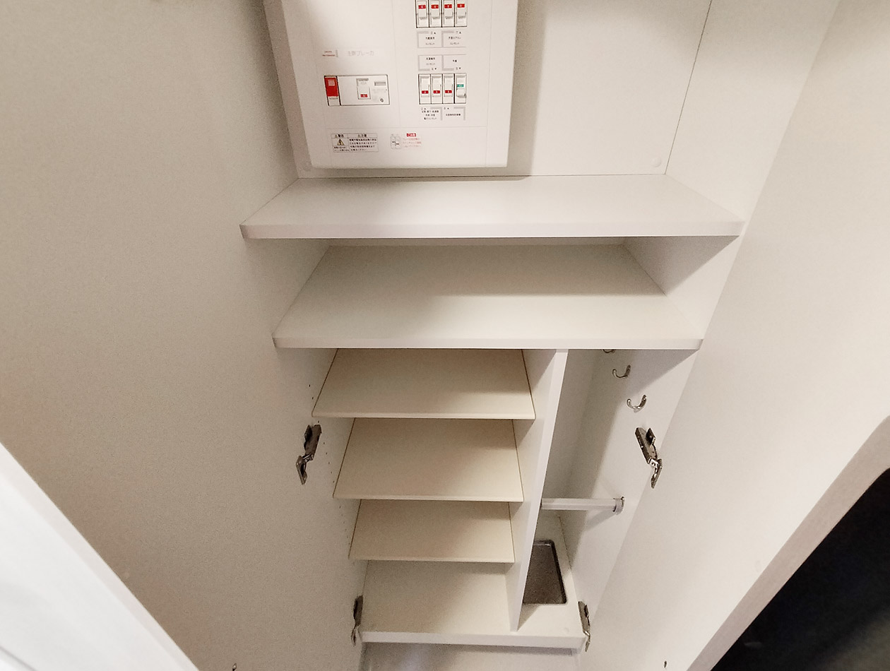 マイナビSTAY弁天町桜通レジデンス 209 玄関