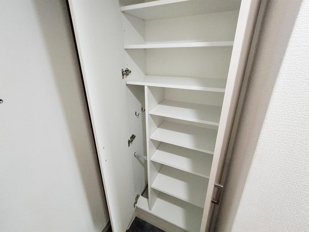 マイナビSTAY心斎橋EAST 1504 玄関