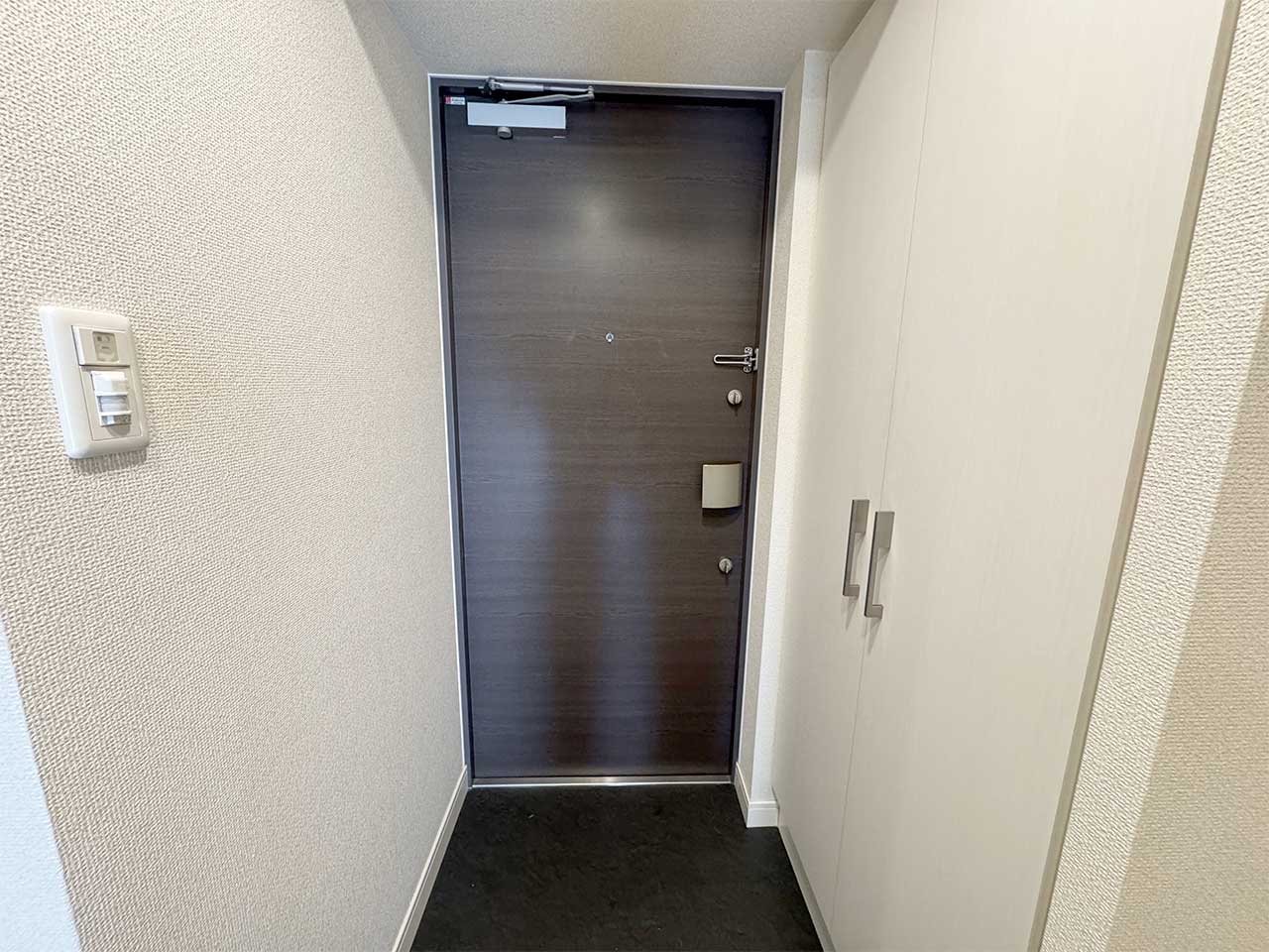 マイナビSTAY本町ジョイス 801 玄関