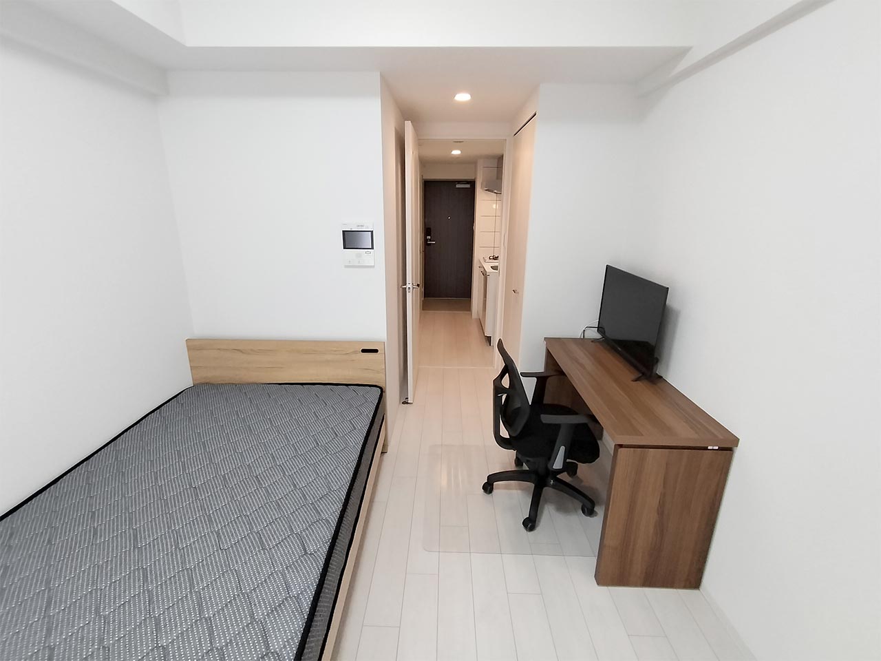 マイナビSTAYなんば 809 部屋全体