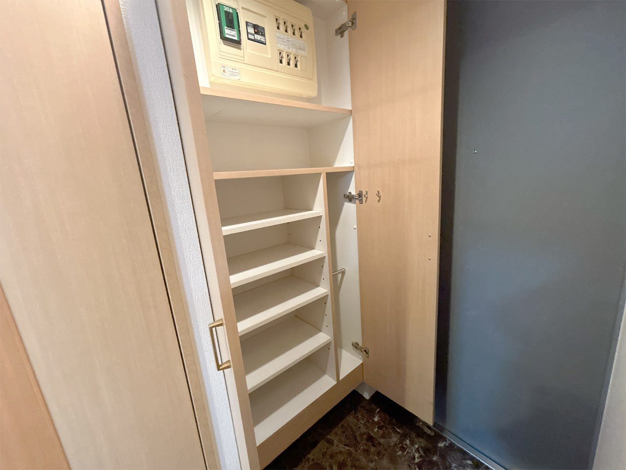 マイナビSTAYミライエ渋谷グランドストリート 307 玄関