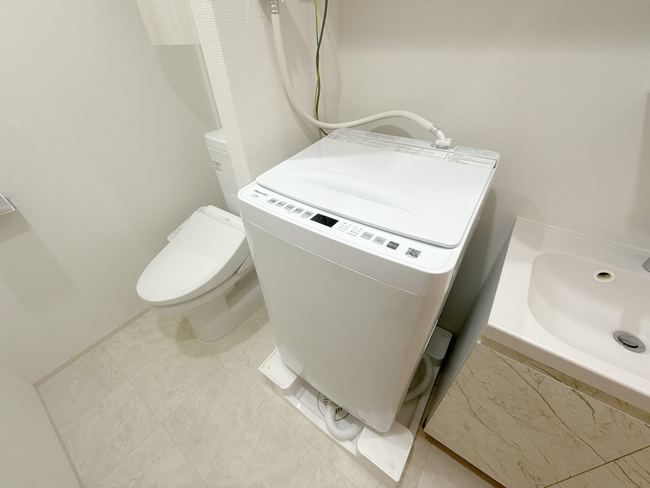マイナビSTAYモンターニュ西横浜 402 洗濯機