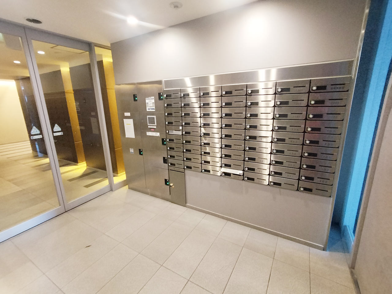 マイナビSTAY江坂駅前 702 共用部